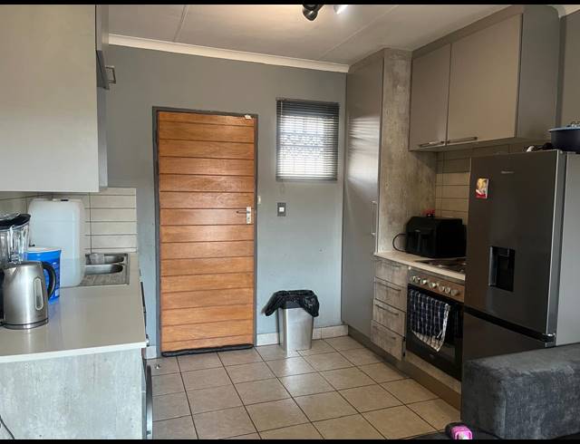 2 BEDROOM APARTMENT FOR SALE IN SAGEWOOD